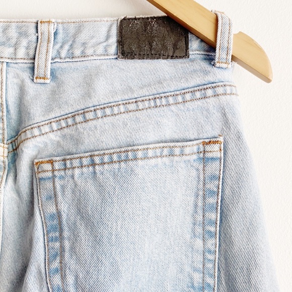 Vintage 1990s Guess Light Blue Wash Straight Leg Denim Mom Jeans Sz30 - Picture 4 of 5